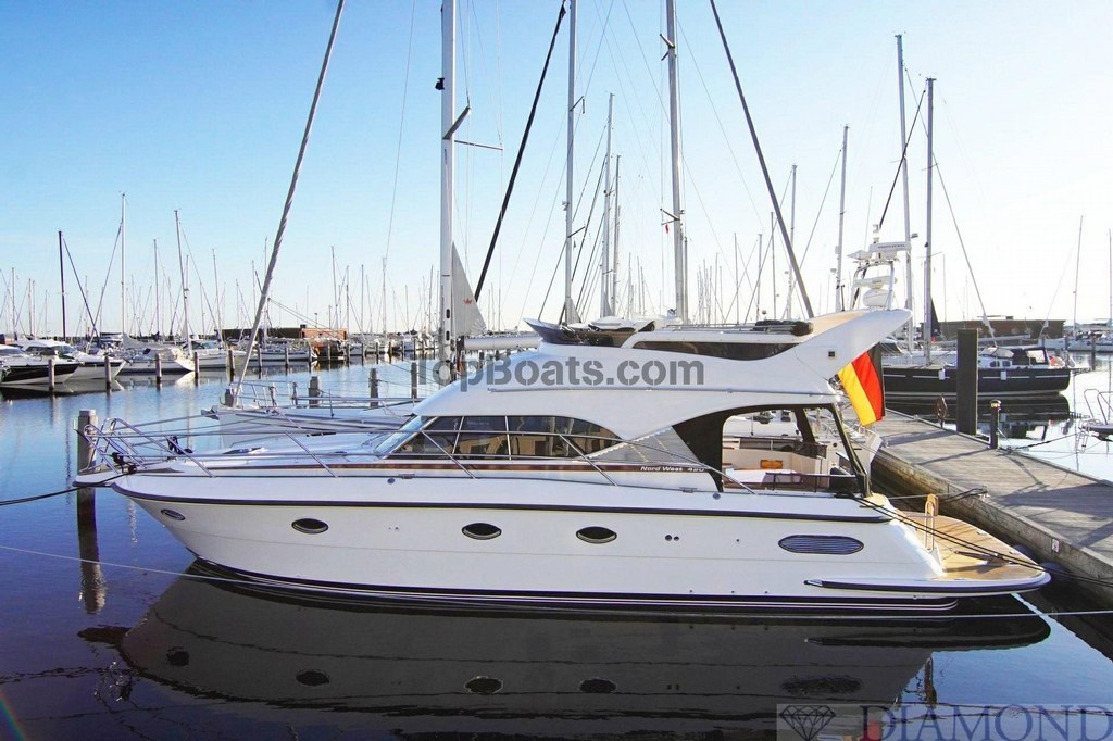 Boats for sale, new and used yachts. 