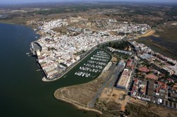 Dinkarville Admirable té Puerto Deportivo Ayamonte - Top Barcos